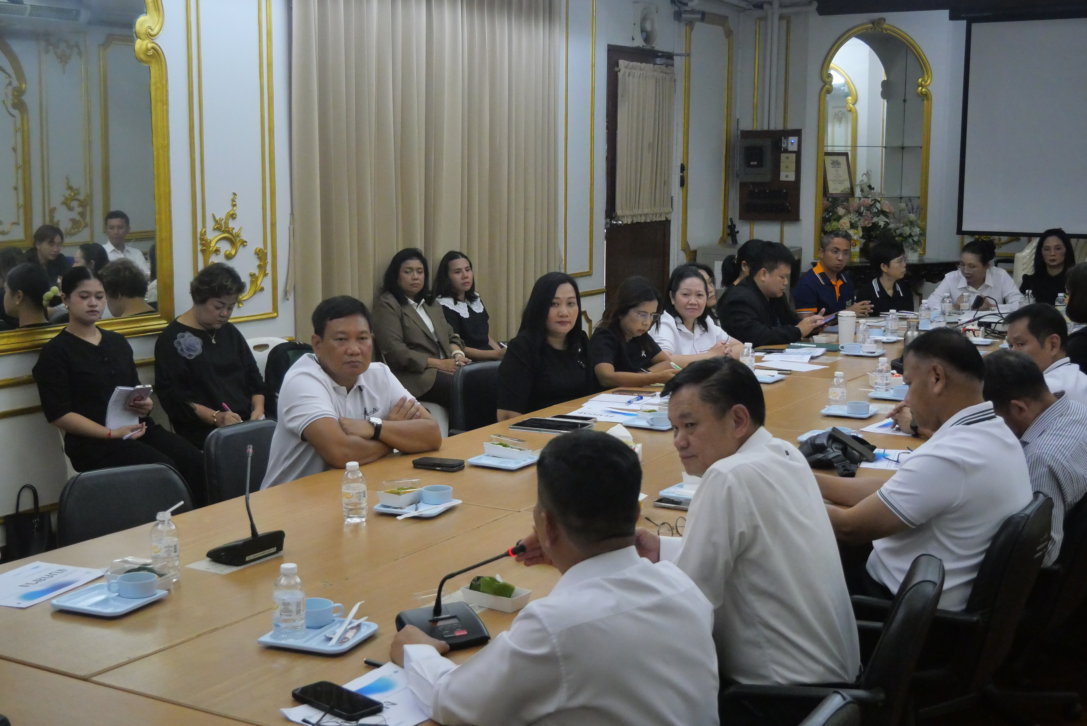 title - ส.ป.ก. ประชุม Morning Talk คณะผู้บริหาร
